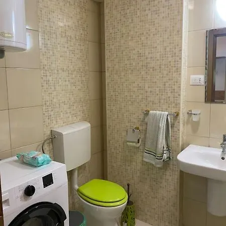 Apartament #2 *